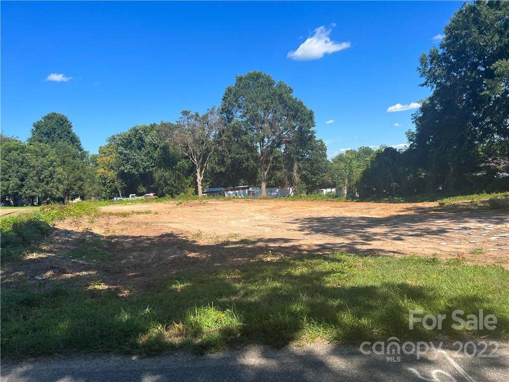 217 Hammer Street - Photo 1