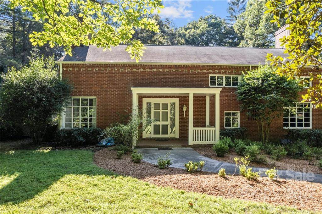 311 Vanderbilt Road - Photo 1