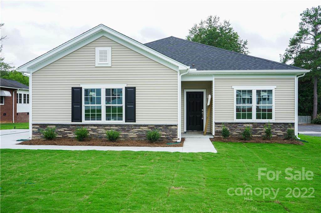 707 Mountain Street - Photo 1