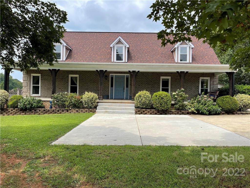 2896 Charlotte Highway - Photo 1