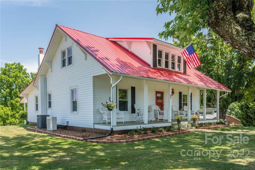477 Wesley Street - Photo 1