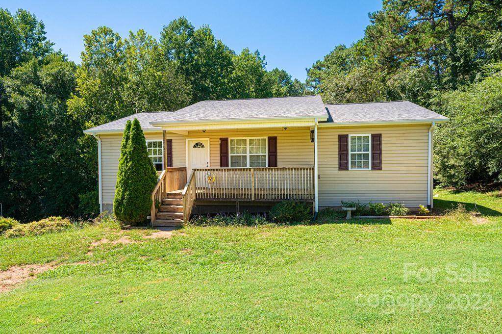 2820 Doc Pugh Road - Photo 1