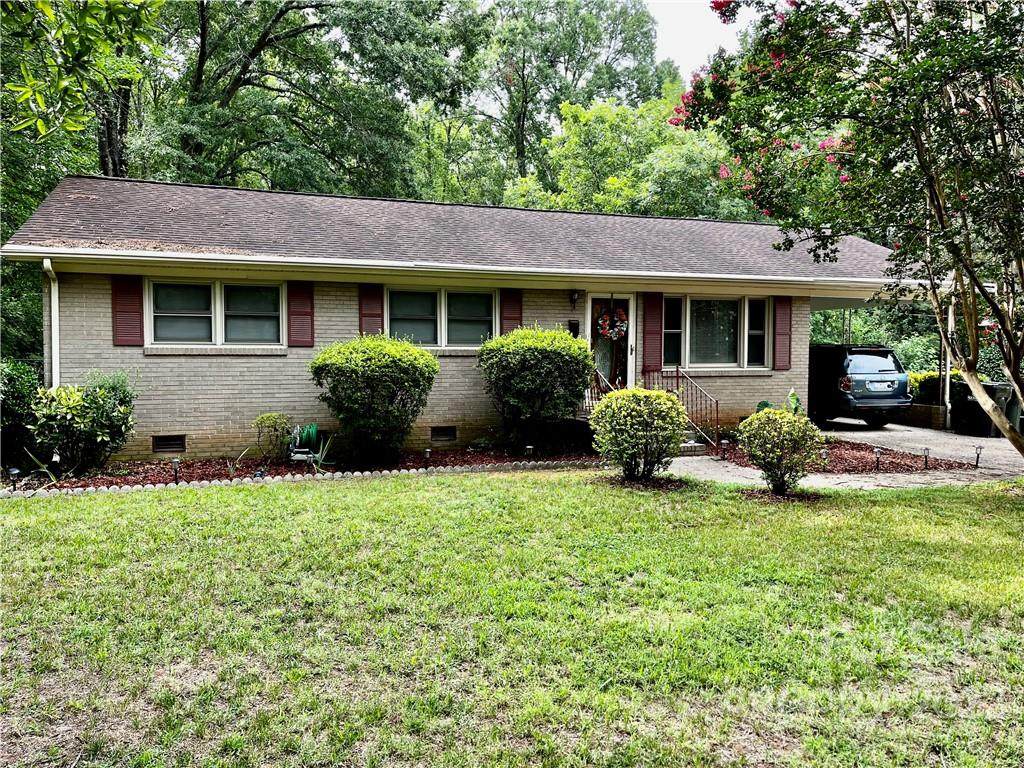 1065 Albert Street - Photo 1