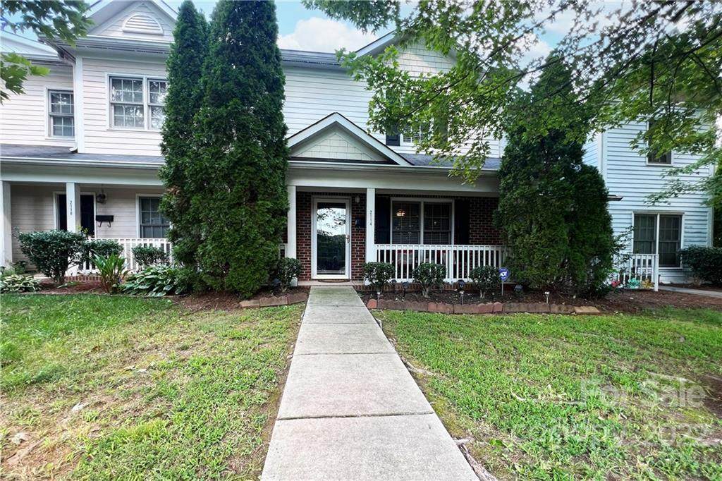 2114 Augusta Street - Photo 1