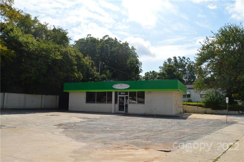 1000 Davie Avenue - Photo 1