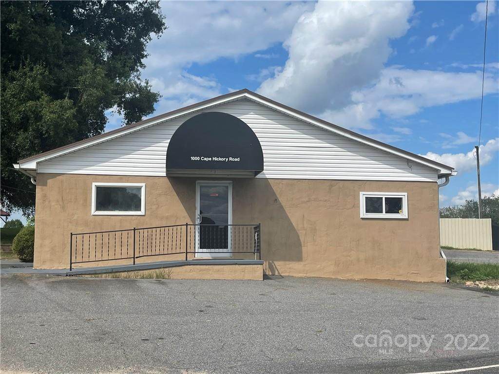 1000 Cape Hickory Road - Photo 1