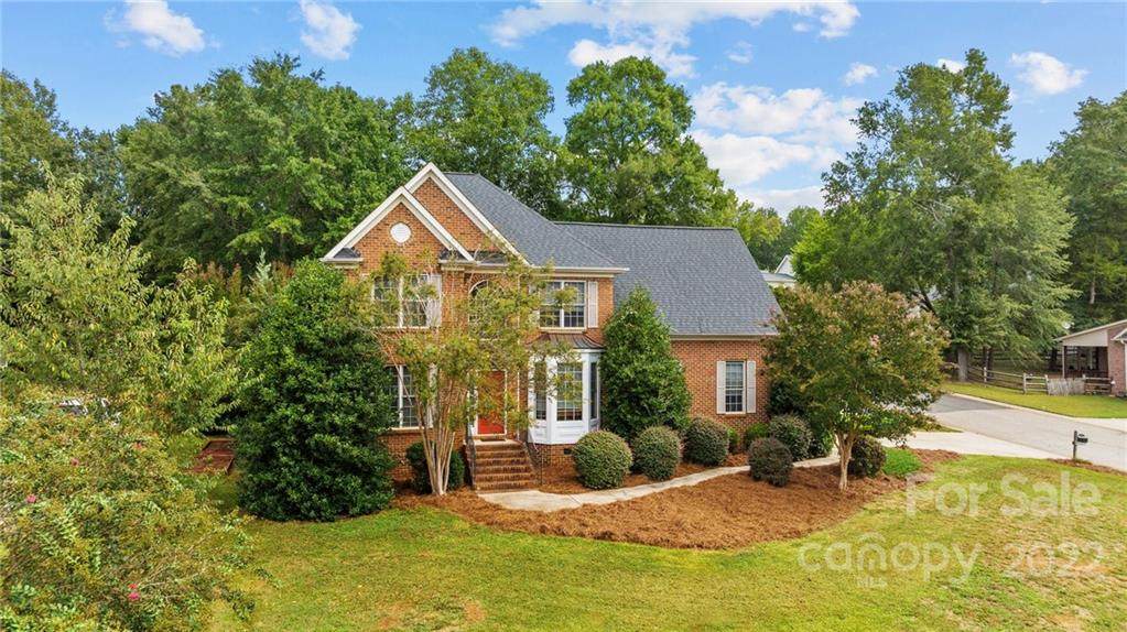 1574 Worthington Crossing - Photo 1