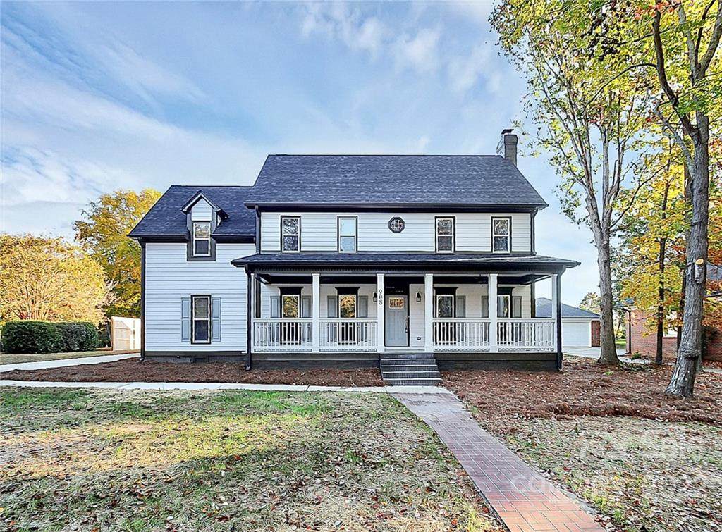 908 Woodhurst Drive - Photo 1