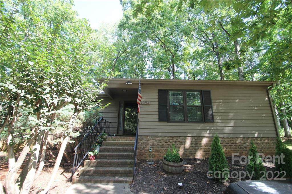 2752 Redbud Lane - Photo 1