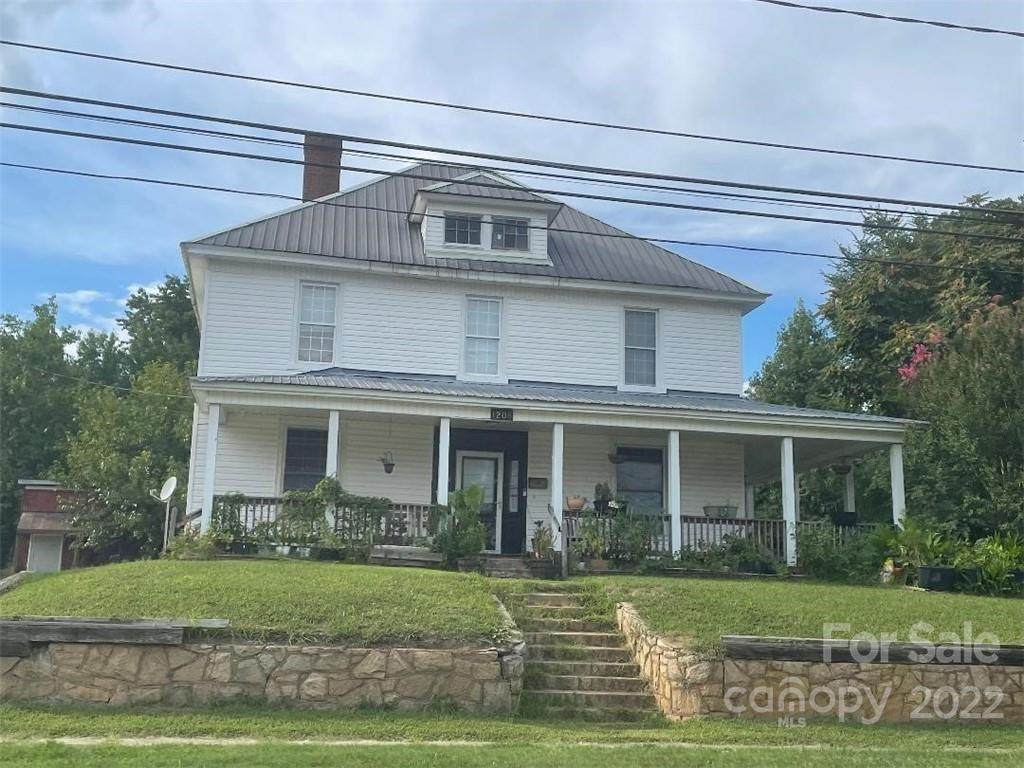 1208 Salisbury Avenue - Photo 1