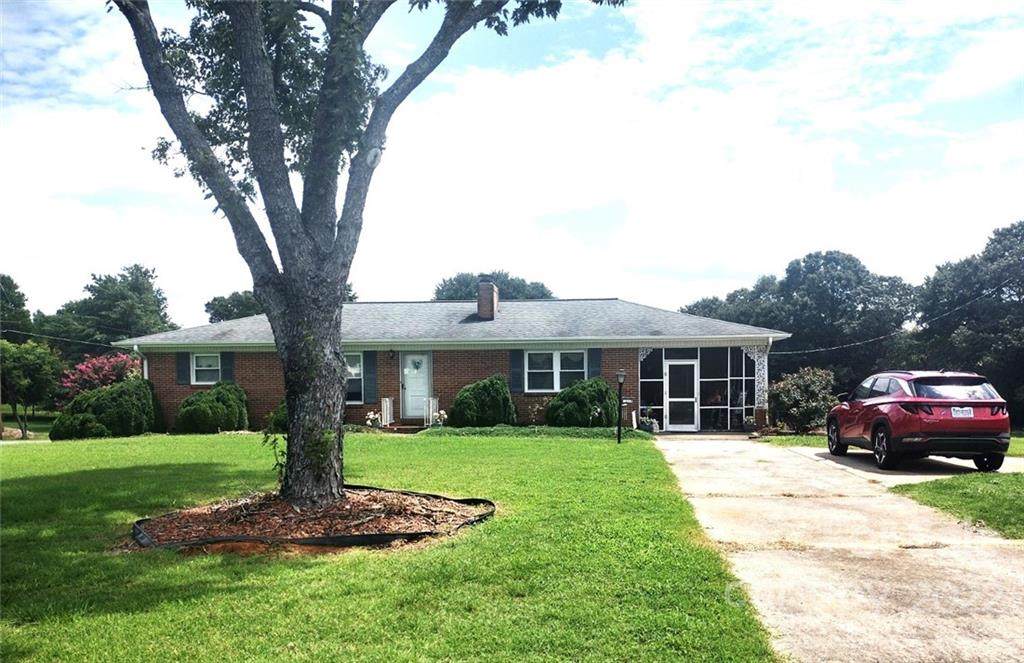 1219 Burke Road - Photo 1