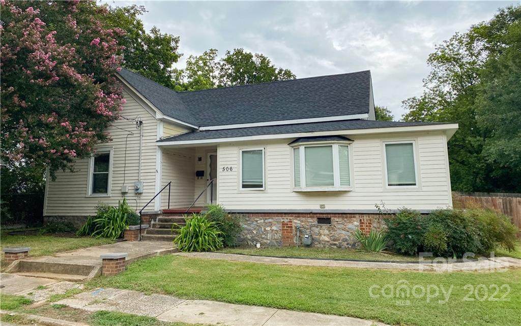 506 Holmes Street - Photo 1