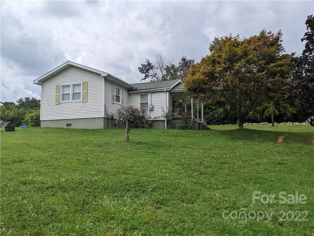 323 Jones Road - Photo 1