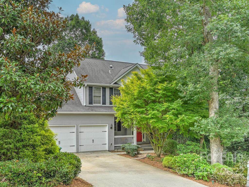 102 Wood Glen Court - Photo 1
