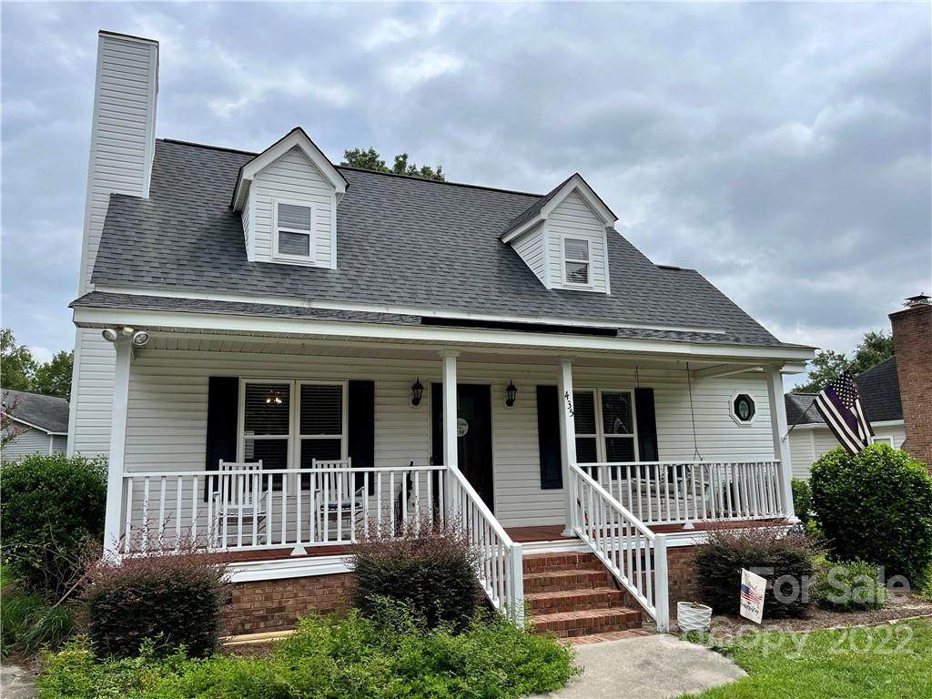 435 Heartwood Drive - Photo 1