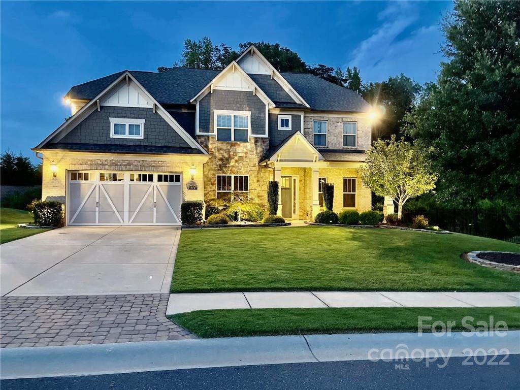 414 Vine Street - Photo 1