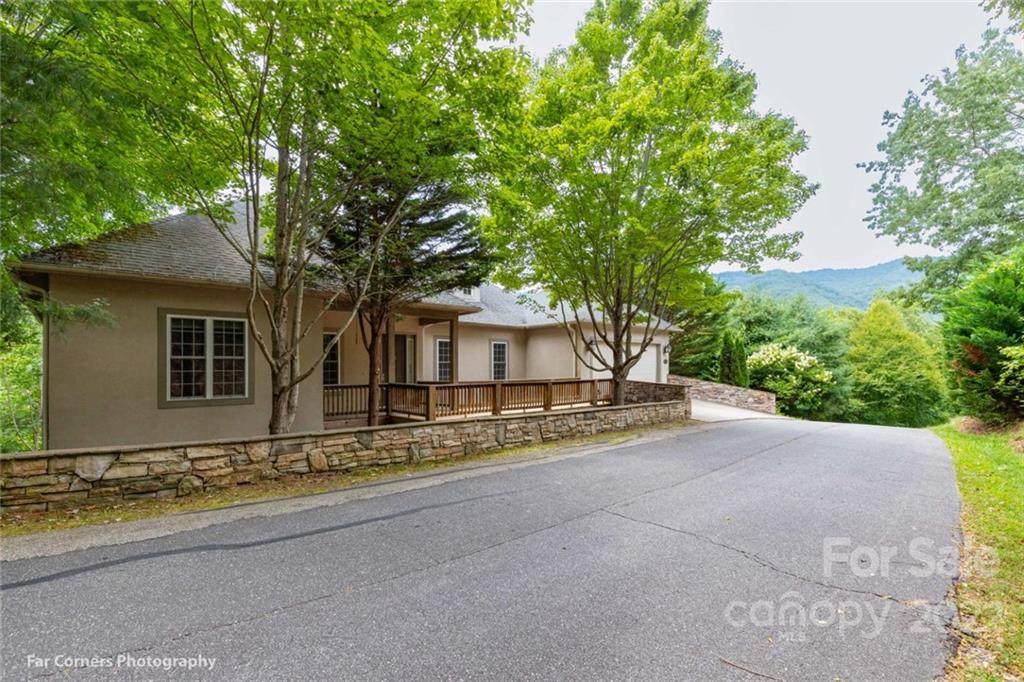 370 Country Club Drive - Photo 1