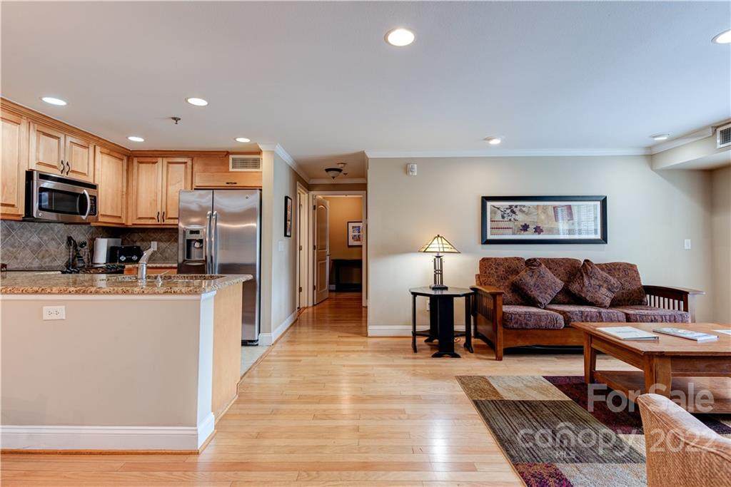 406 Bowling Park Road - Photo 1