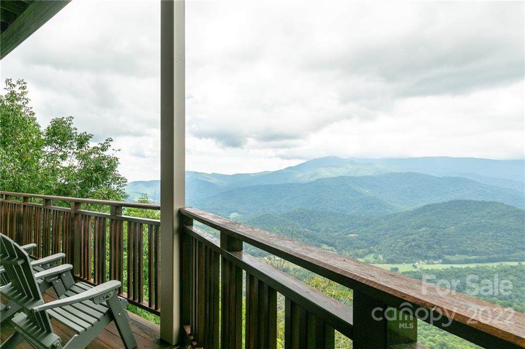 375 Rhododendron Lane - Photo 1