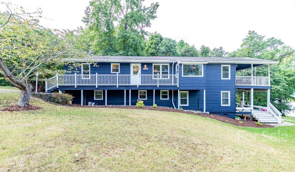 335 Carroll Cove - Photo 1