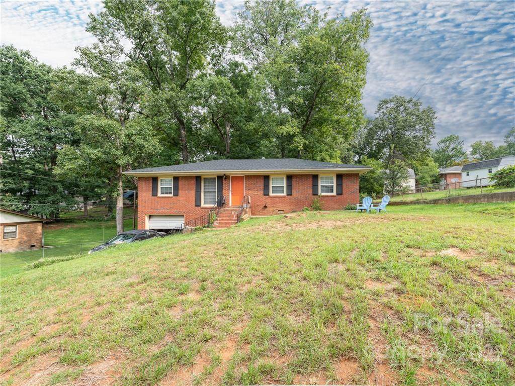 925 Claremont Road - Photo 1