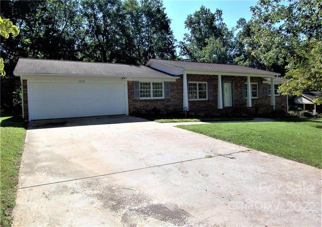 1223 Westwood Drive - Photo 1