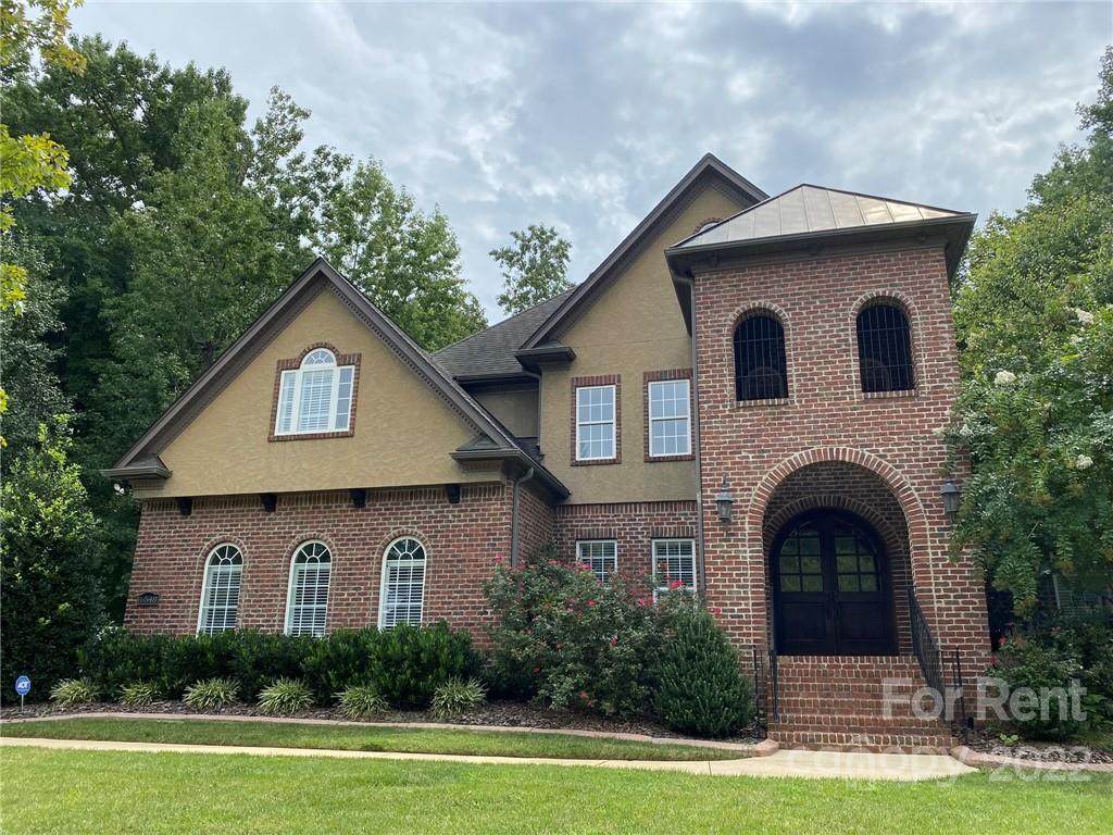 6548 Robin Hollow Drive - Photo 1