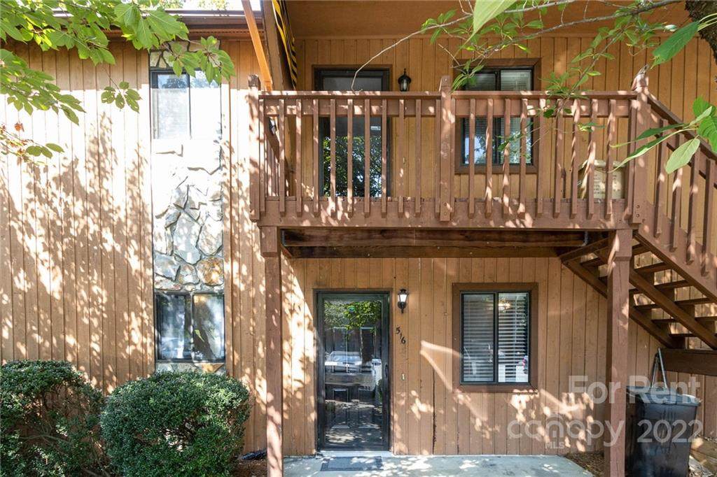 516 Trent Court - Photo 1