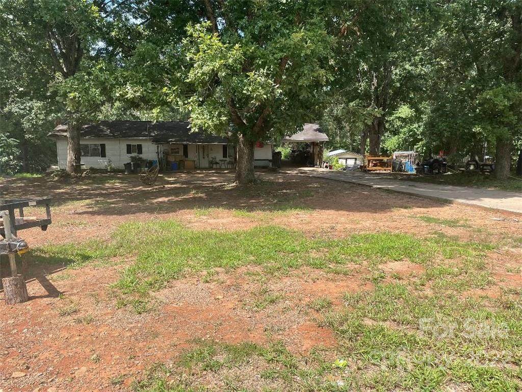 5511 September Lane - Photo 1