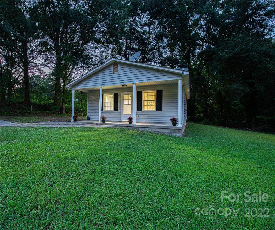 1018 10th Avenue - Photo 1