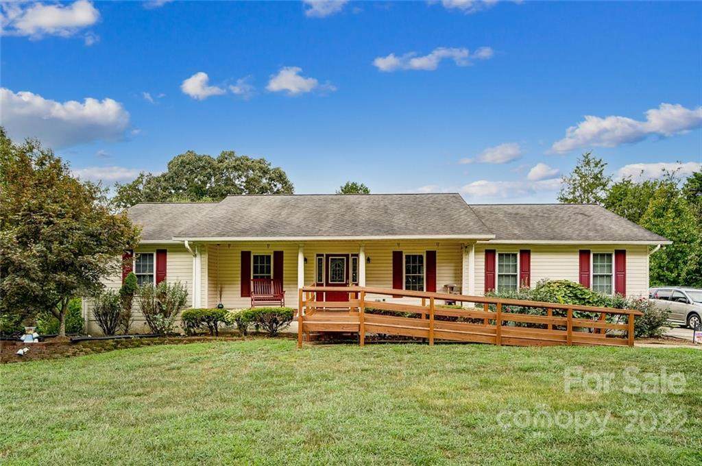 310 Harbor View Drive - Photo 1