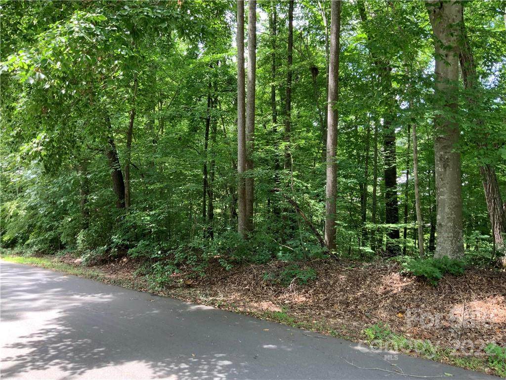 437 Westchester Road - Photo 1