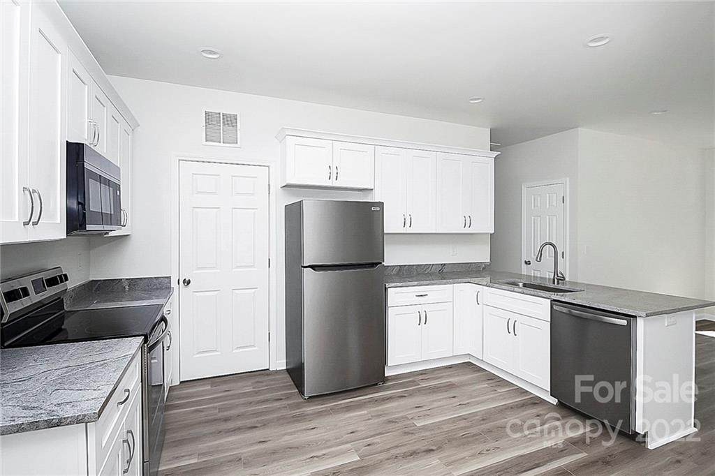 615 Hamrick Street - Photo 1