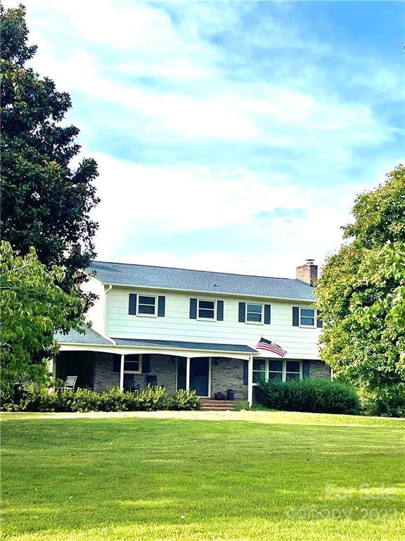 639 Samantha Lane - Photo 1