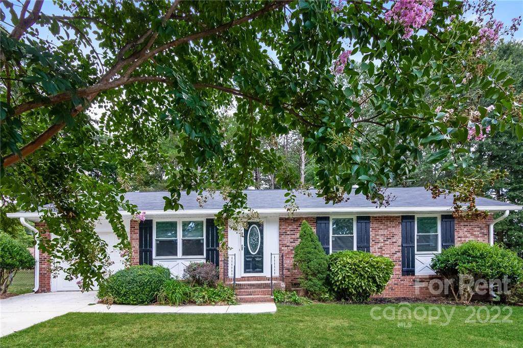 615 Tompkins Court - Photo 1