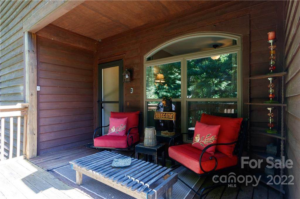 30 Lower Tanglewood Road - Photo 1