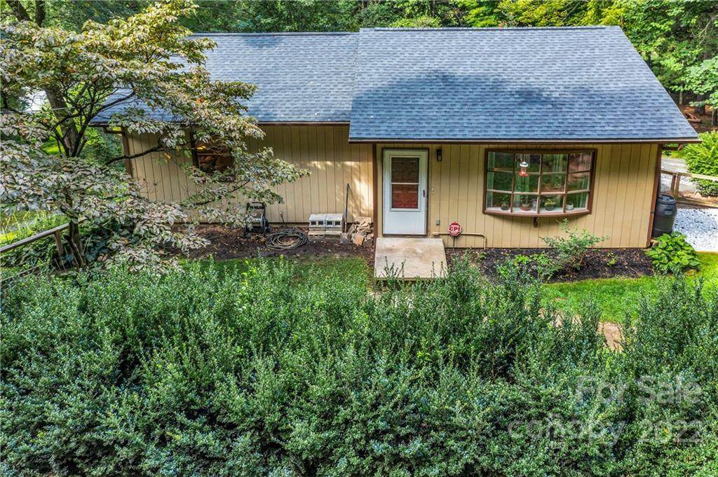 245 Gypsy Lane - Photo 1