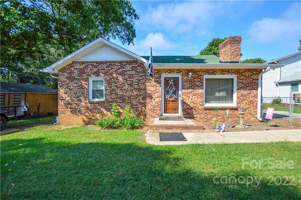 108 Crest Street - Photo 1