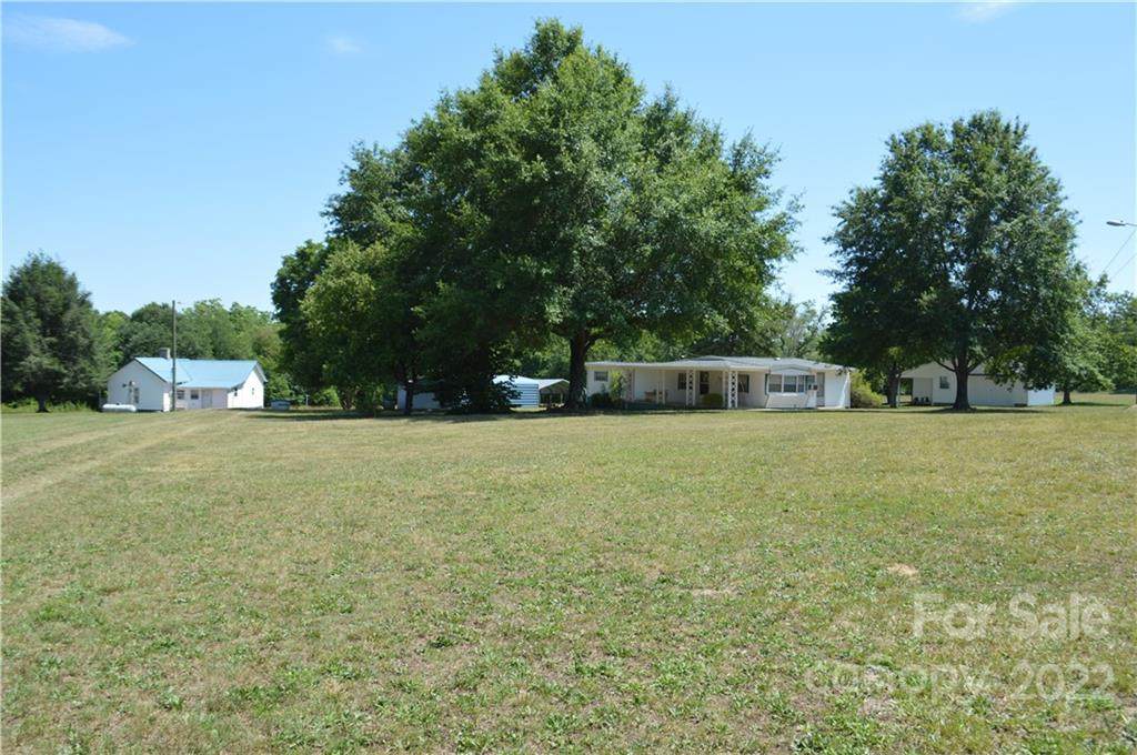305 Old Belwood Road - Photo 1