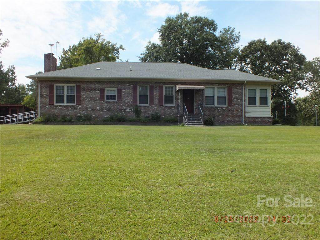 5034 Green Road - Photo 1