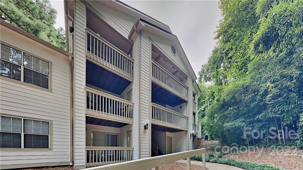 1052 Churchill Downs Court - Photo 1