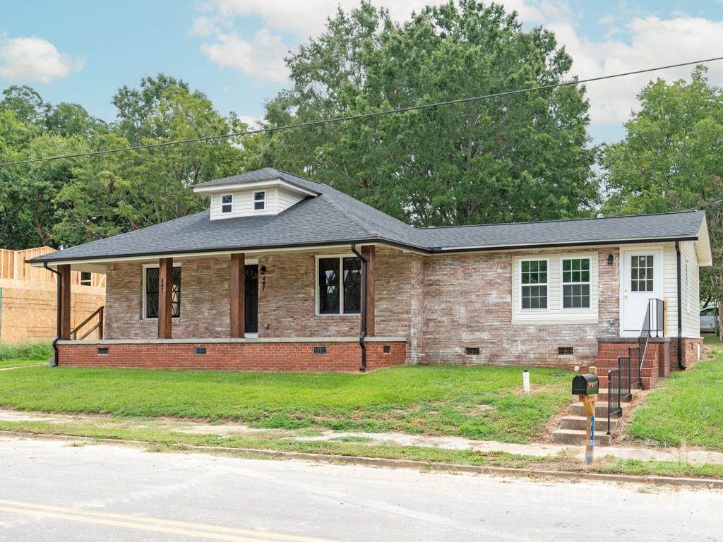 447 Barr Street - Photo 1