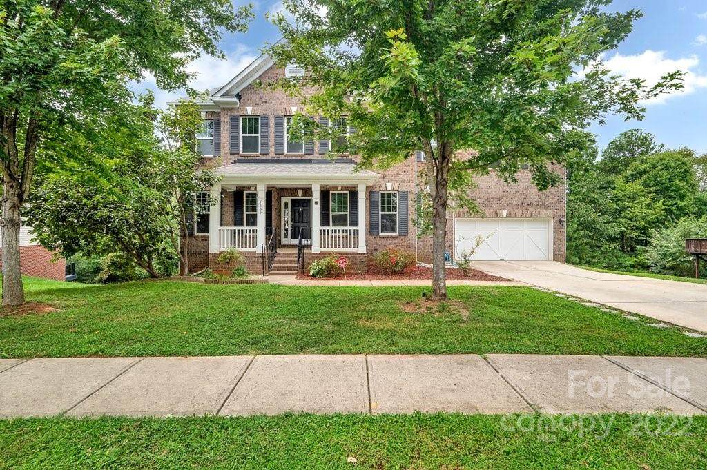 5807 Kelyn Hills Drive - Photo 1