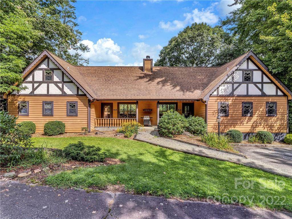 374 Overlook Drive - Photo 1