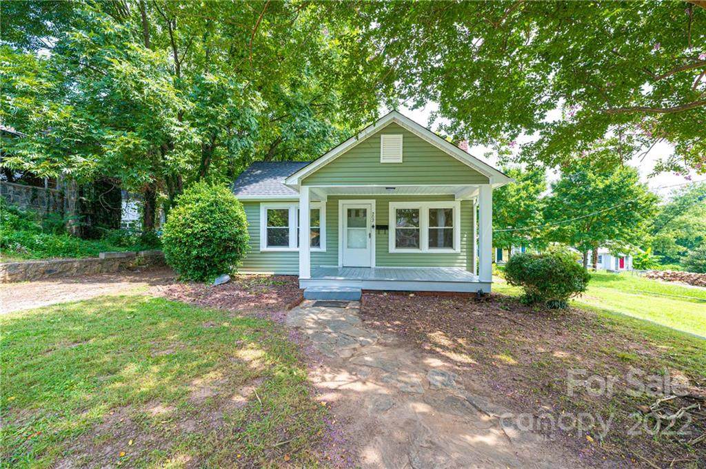 202 Abernathy Street - Photo 1