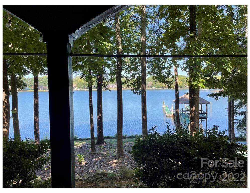 145 Hunters Pointe Lane - Photo 1