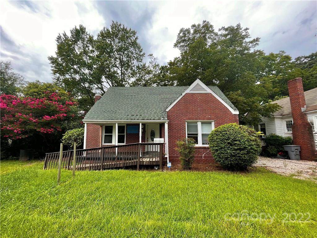 2624 Holton Avenue - Photo 1