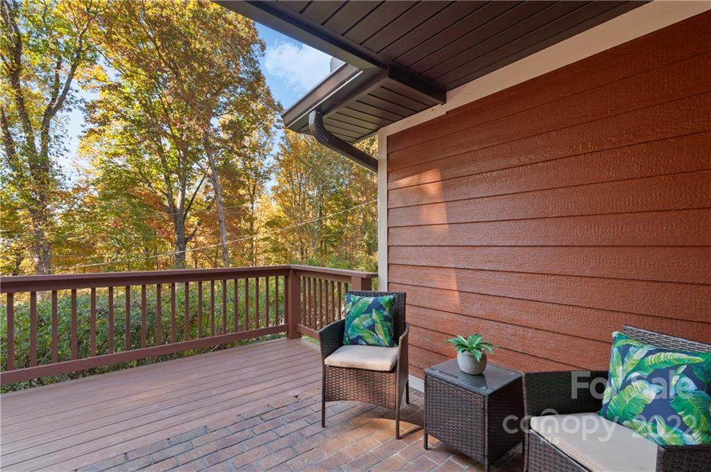 201 Laurel Road - Photo 1