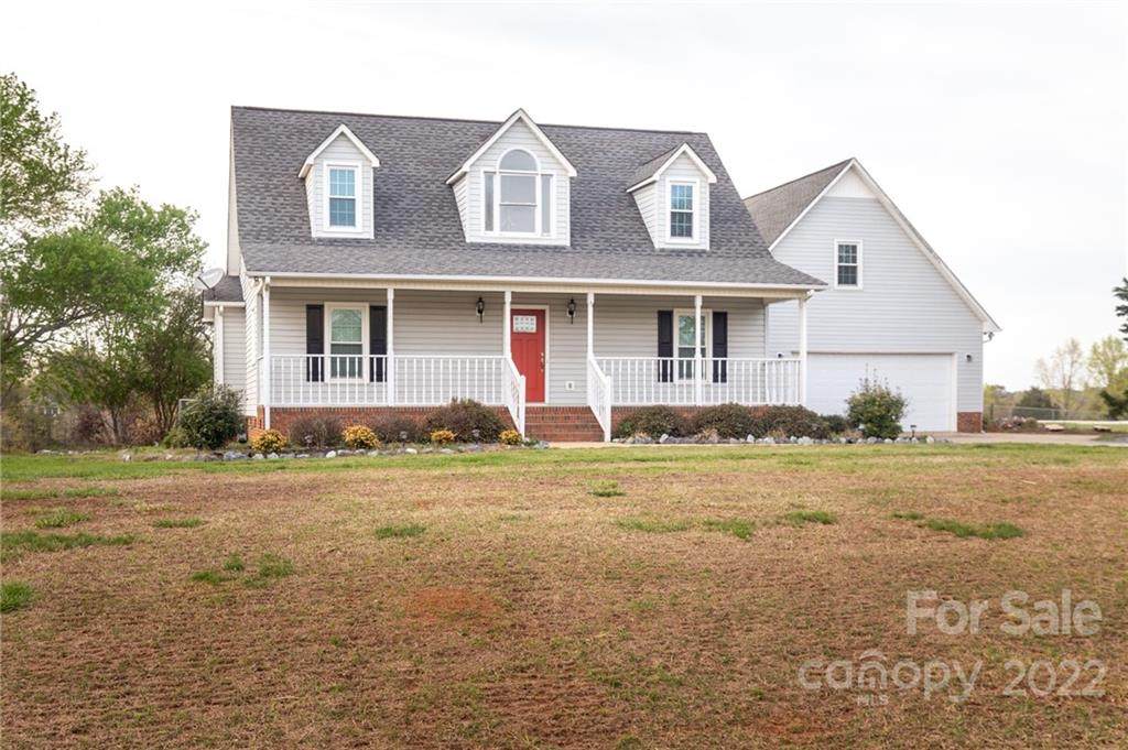 1239 Cole Avenue - Photo 1