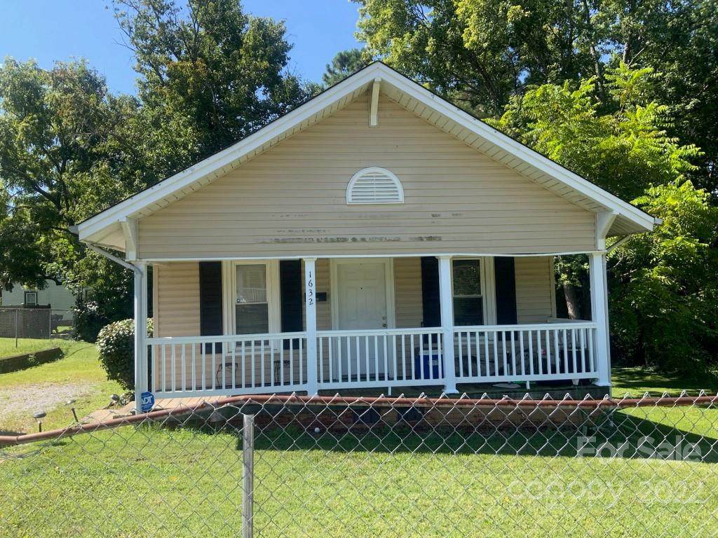 1632 E Avenue - Photo 1